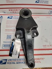 New Automann M1815 Rear of Front Leaf Spring Hanger for Kenworth-Peterbilt