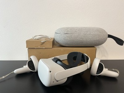   Meta Quest 2 128GB VR Bundle w/ Elite Strap, Case & Controllers   Tested    