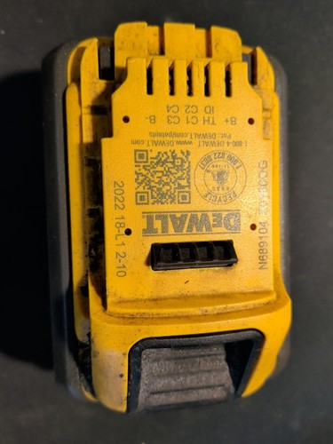 DEWALT(DCB609)20V/60V MAX FLEXVOLT 9.0Ah Battery(For Parts Only)