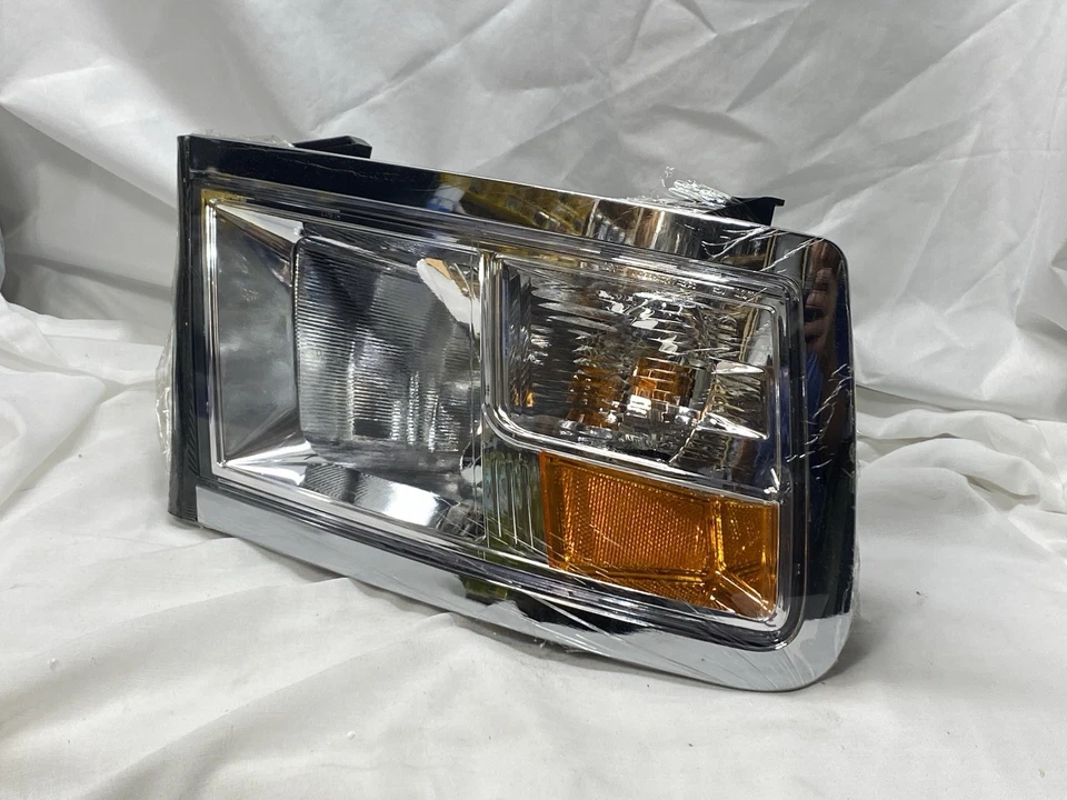 Conjunto Faro Derecho TYC Compatible con Dodge Dakota 2008-2011 20-6965-00 Foto 2 de 4