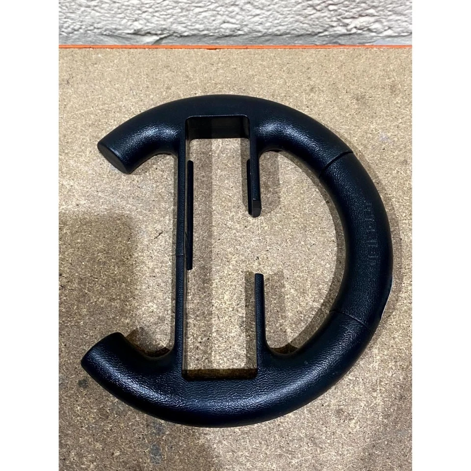 Ubisoft Thrustmaster Steering Wheel Black for Nintendo Wii Video Gaming Console - Image 2 of 4