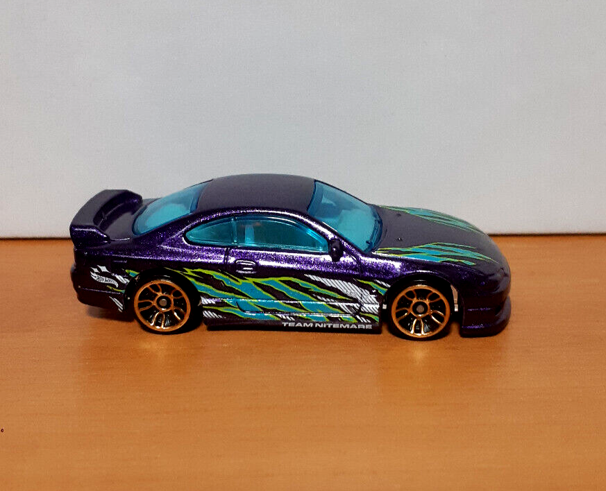Picture 1 of 3