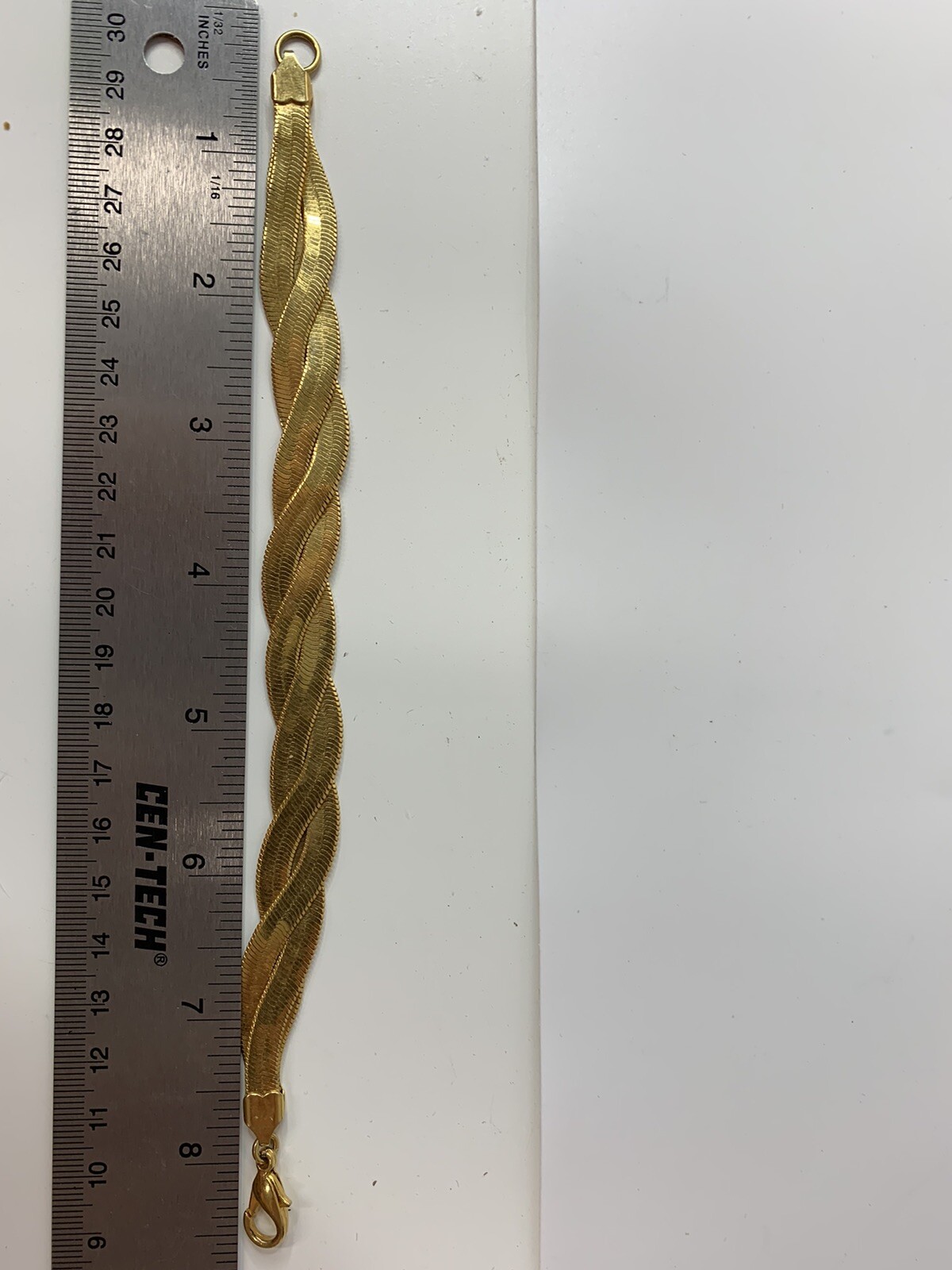 AVON GOLDTONE BRAIDED HERRINGBONE CHAIN Bracelet Gem