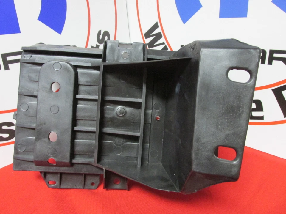 Bandeja de bateria diesel DODGE RAM passageiro lado direito NOVO FABRICANTE DE EQUIPAMENTO ORIGINAL MOPAR - Imagem 4 de 4