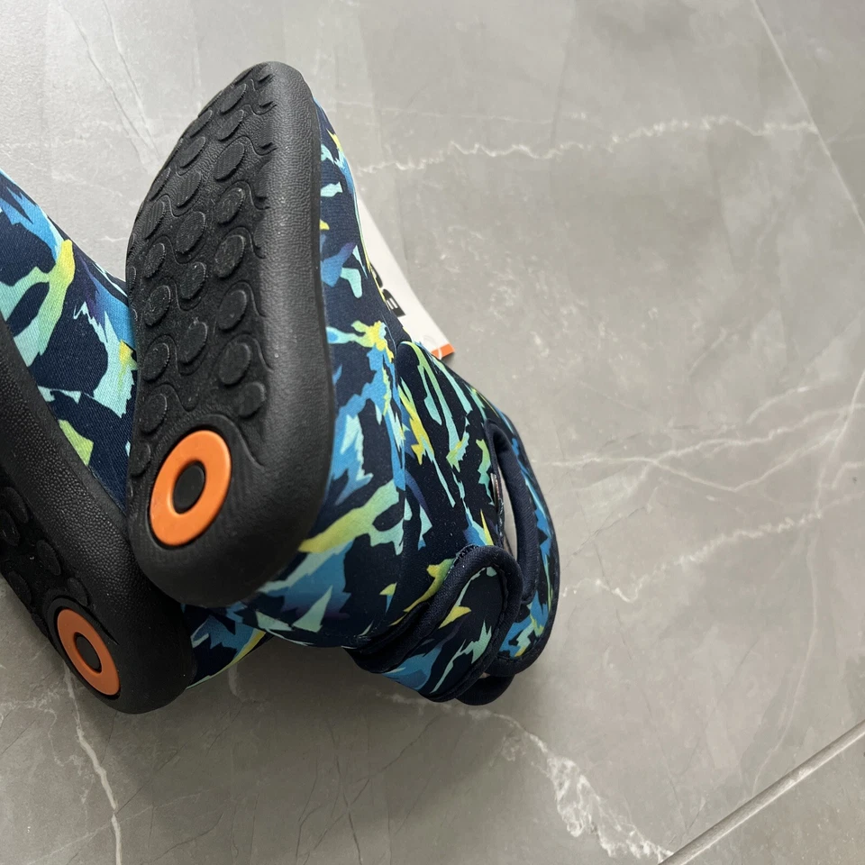 Bogs Pull On Boots Toddler Green Blue EUC Insulated Size 8M Snów Boots - Image 4 of 4