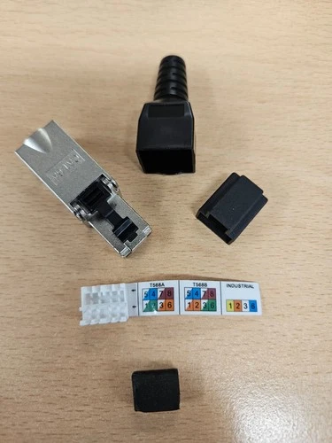 FieldNET® FNFT6a Category 6a Tool-less field termination RJ45 plug