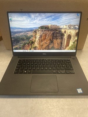 Dell Precision 5540 Laptop, Xeon, 32GB Ram, 1TB SSD, NvidiaT1000 *neuer Akku*