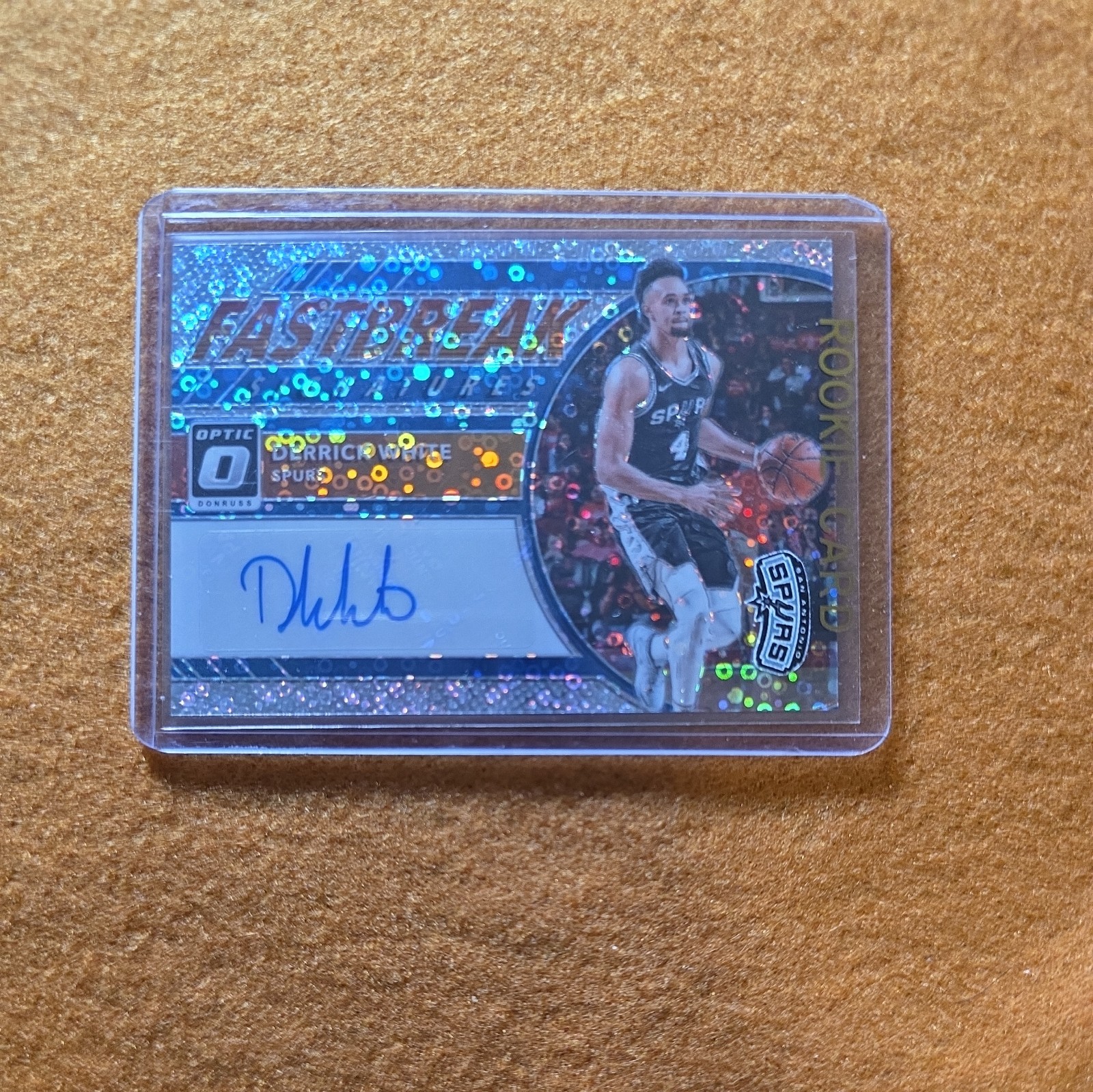 2017-18 Panini Optic Derrick White Fastbreak Signatures Silver Rookie Auto