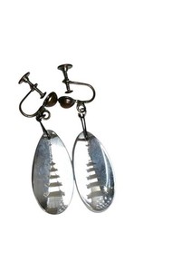 Vintage Japanese Pagoda Crystal Earrings Intaglio Screw Back Drop Earrings