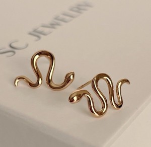 Authentic The Ouroboros Whisper 18K Gold Serpent Studs For Eternal Rebirth