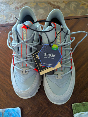 SOREL Callsign Horizon Low GTX Womens 8 Gore-Tex Vibram Sneakers NWT Gray