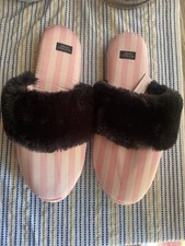 VICTORIA'S SECRET Classic Pink Striped Black Fuzzy Cozy Satin Slippers M dium