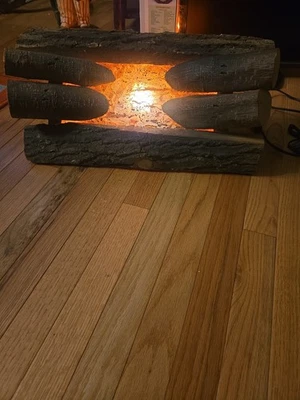 VINTAGE ELECTRIC LIGHT UP FIREPLACE WOOD LOGS CRACKLING SOUND FAUX FIRE - Image 1 of 4