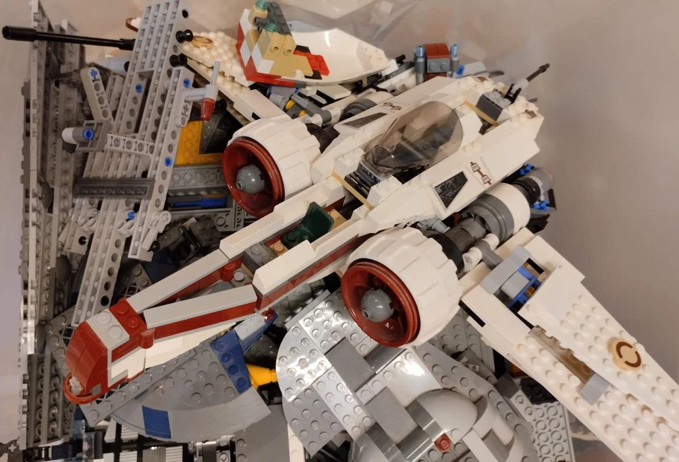 1 KG LEGO Kiloware STAR WARS Teile gebraucht Sets Ersatzteile Steine Raumschiffe - Bild 2 von 4