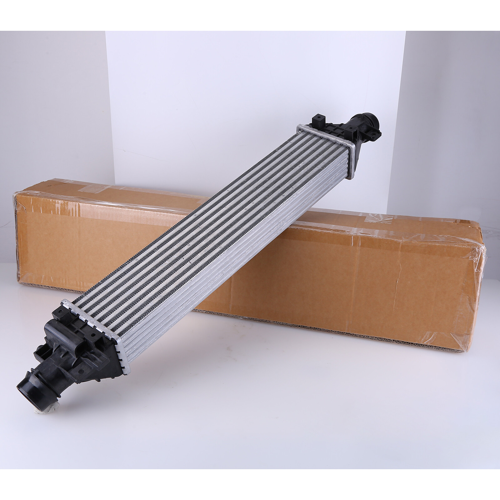 Turbocharger Intercooler / Charge Air Cooler For Encore Trax 1.4T 95026333