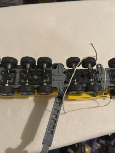 SIKU MEGA LIFTER HEAVY CRANE Diecast 1/55 Scale Model Replica. German Made - Picture 12 of 12