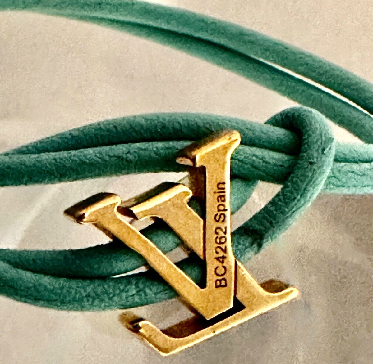 Auth LOUIS VUITTON LV Bloom - Bracelet Leather Hardware Blue