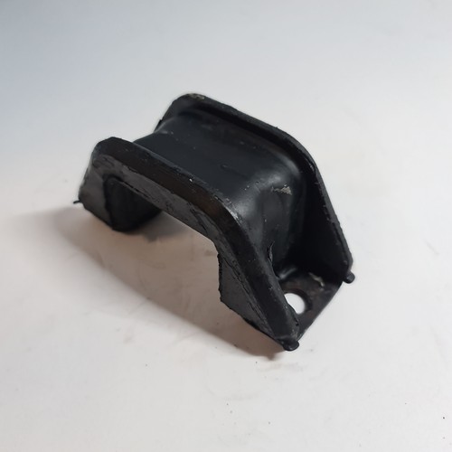 Halterung Armbrust Vorne Fiat 126 - 500 Pirelli Für 4313195 - Picture 6 of 6