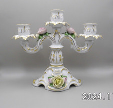 Porzellan Kerzenleuchter 3 flammig weiß Gold mit aufgesetzten Rosen von  Kaiser