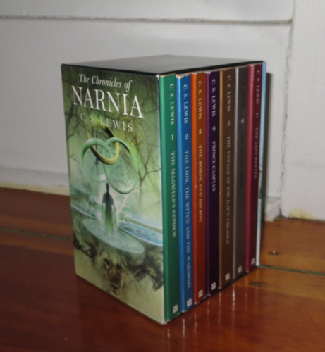 Die Chroniken von Narnia 7 Bücher Box Set von C.S. Lewis Taschenbuch / sehr gut