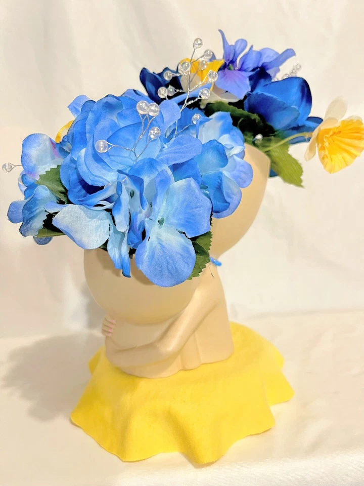 CABEÇAS DE PLANTADEIRA DE FLORES DE SEDA. Abraço para mãe e filho, flores azuis, amarelas e rosas - Imagem 4 de 4