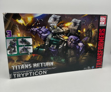 Hasbro Transformers Titans Return Decepticon Necro & Decepticon Trypticon