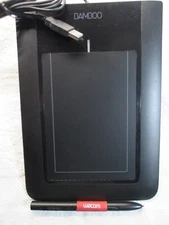 WACOM Bamboo Pen CTL-460 Drawing Digital Design USB Tablet- With Pen & Software