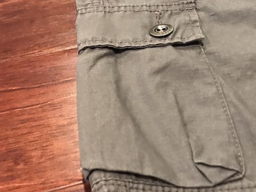 Levi's Gargoyle Gray Big Boy's Belted 6-Pocket Cargo Shorts Sz 10, 16, 20 NWT - Picture 4 of 9