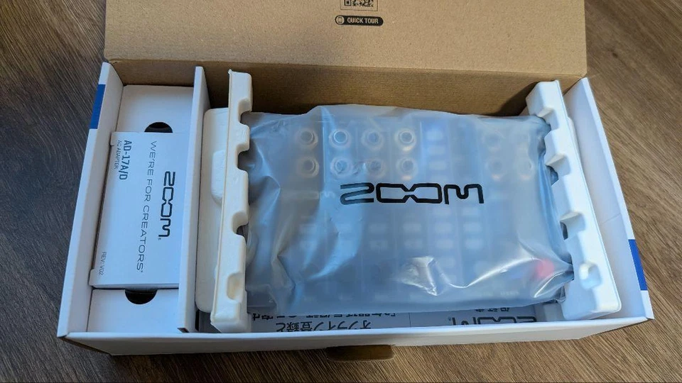 ZOOM LiveTrak L-6 Digital Mixer Recorder Audio Interface for Live Studio Podcast - Image 2 of 4