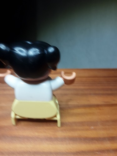 DUPLO GIRL CHILD MINIFIGURE w YELLOW PANTS - 第 3/6 張圖片