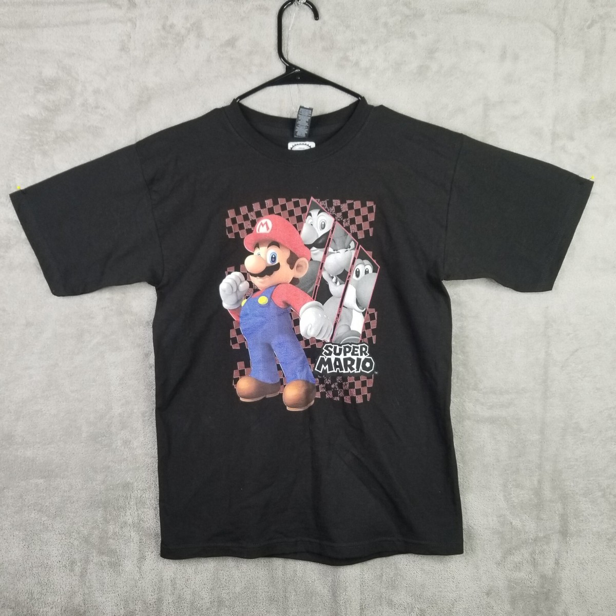 Boys M&O Mario Character Graphic T-Shirt Size Youth Large Boys M&O Mario Character Graphic T-Shirt Size Youth Large