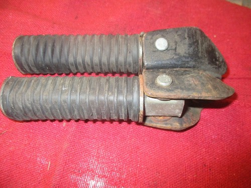 Honda CB750F Super Sport SOHC Passenger / Pillion Foot Pegs 094824 - Picture 8 of 9