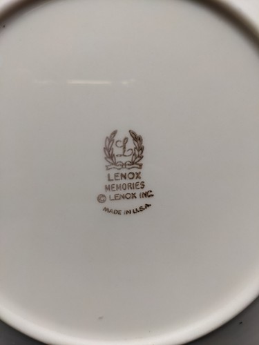 Vintage Lenox Memories 7 “ Plate Gold Trim - Picture 3 of 3