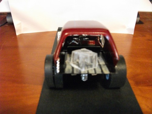 Built Monogram Tom Daniel's Ice T Model Kit Maroon Not Yellow - 第 2/8 張圖片
