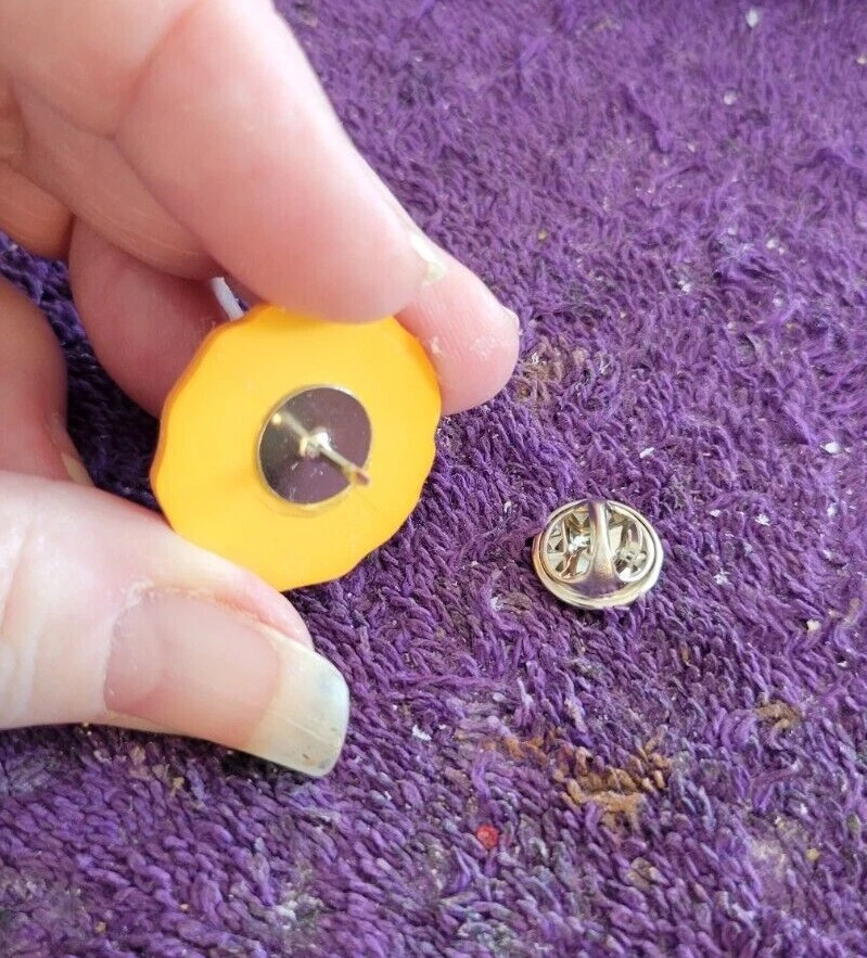 ↑ Заколка на лацкан Chocolate Chip Cookie Tie Tack — вкусный идеальный подарок и очень уникальная! - Изображение 4 из 4