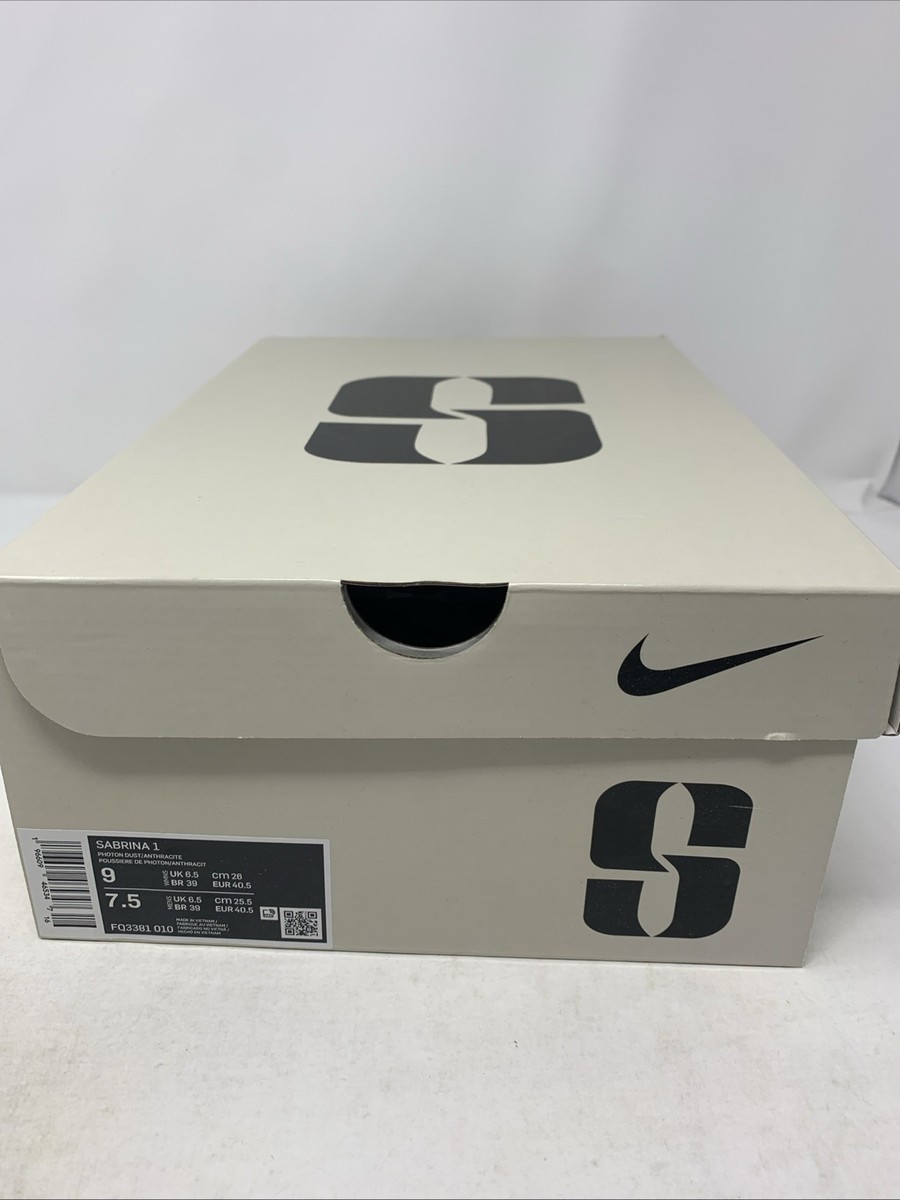 【9/10まで】新品未使用タグ付き Sabrina 3 women 28cm Nike Sabrina 3 'Kay Yow PE' Pink Sneakers, Size 10.5 / 9M