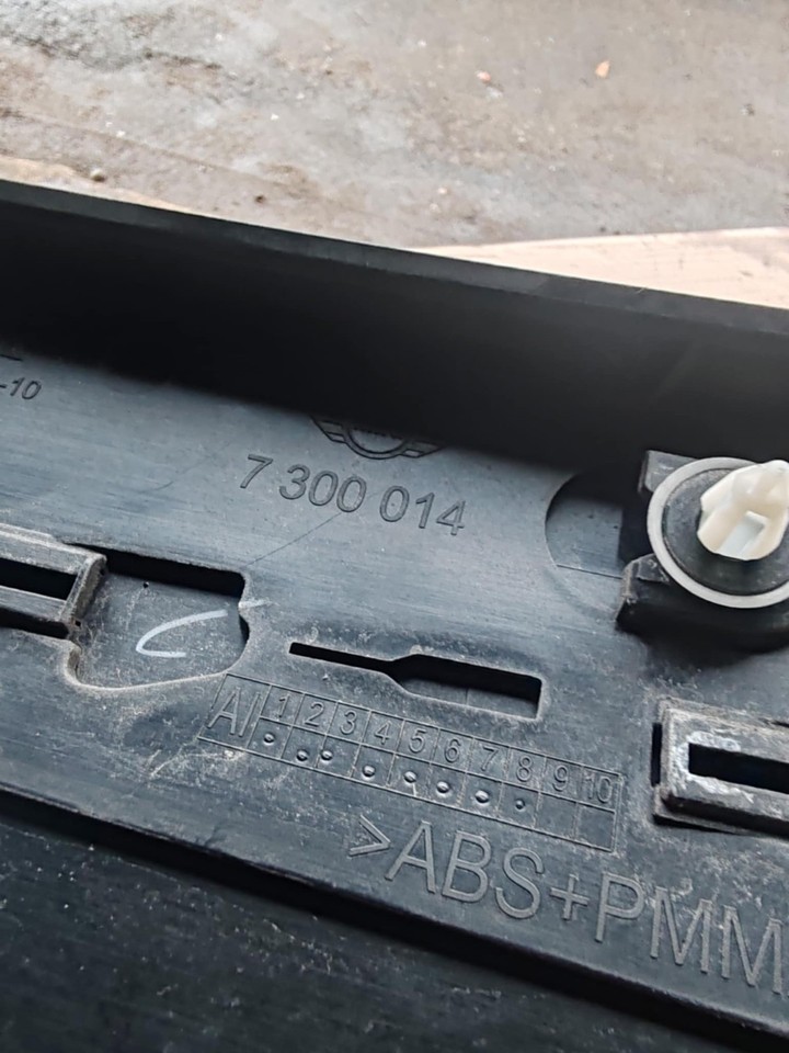 MINI COOPER F56 C PILLAR EXTERIOR TRIM RIGHT DRIVER SIDE 2014 7300014 ...