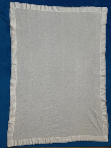 JE Morgan White Thermal Waffle Weave Baby Blanket Acrylic Nylon Trim Edge 1289