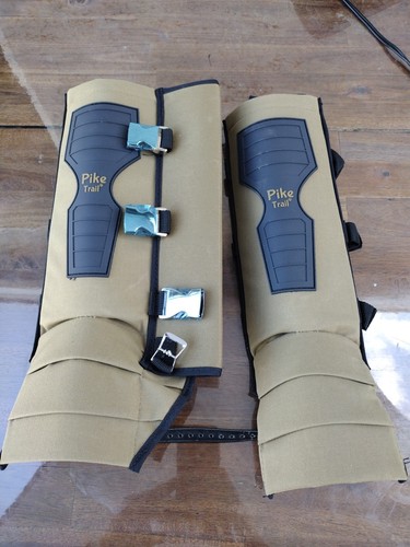 NUEVO Polainas Serpiente Bronceadas Pike Trail, Protectores Serpientes Para Senderismo y Caza Ajustables