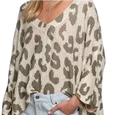 POL Oversized Olive Leopard Sweater Womens Lightweight Size XL