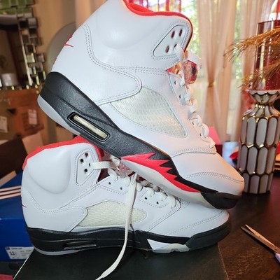 Jordan 5 Retro Fire Red Silver Tongue (2020) Men s Size 9 DA1911-102 B-Grade