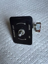 Piper Aircraft Overhead Dome Rheostat Twin Comanche PA30/PA39 + Part # 484575 Piper Aircraft Overhead Dome Rheostat Twin Comanche PA30/PA39 + Part # 484575