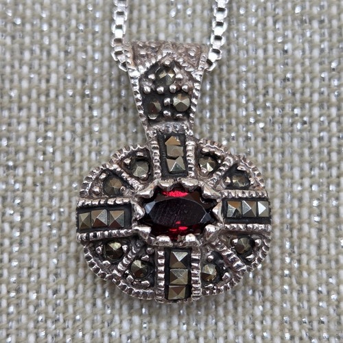 Vintage Sterling Silver 925 Garnet Marcasite Pendant Italy Chain Necklace - Picture 3 of 13