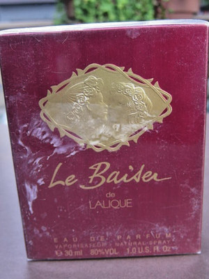 Le Baiser de Lalique 1.0 oz Eau de Parfum Spray sealed box