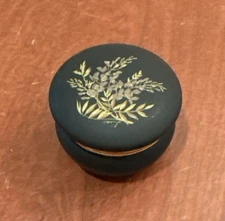 Black Alabaster Make-Up Trinket Dish Box Floral Gold Italy Hand Painted Signed