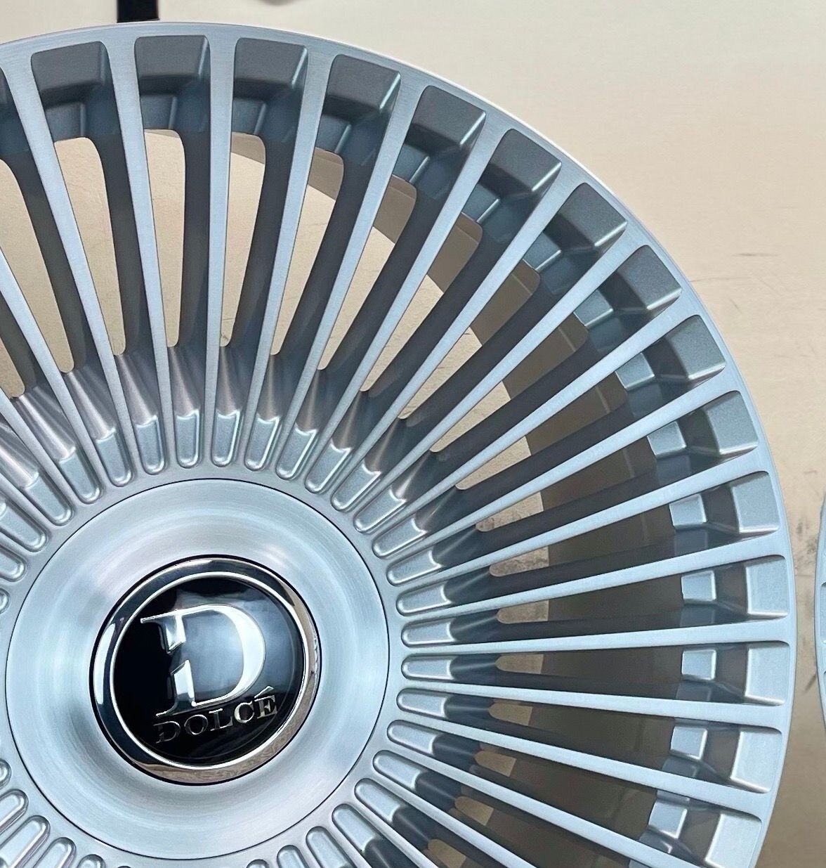 22 DOLCE TRENTO SILVER STAGGERED  WHEELS FITS BENTLEY GT GTC & FLYING SPUR 19-25