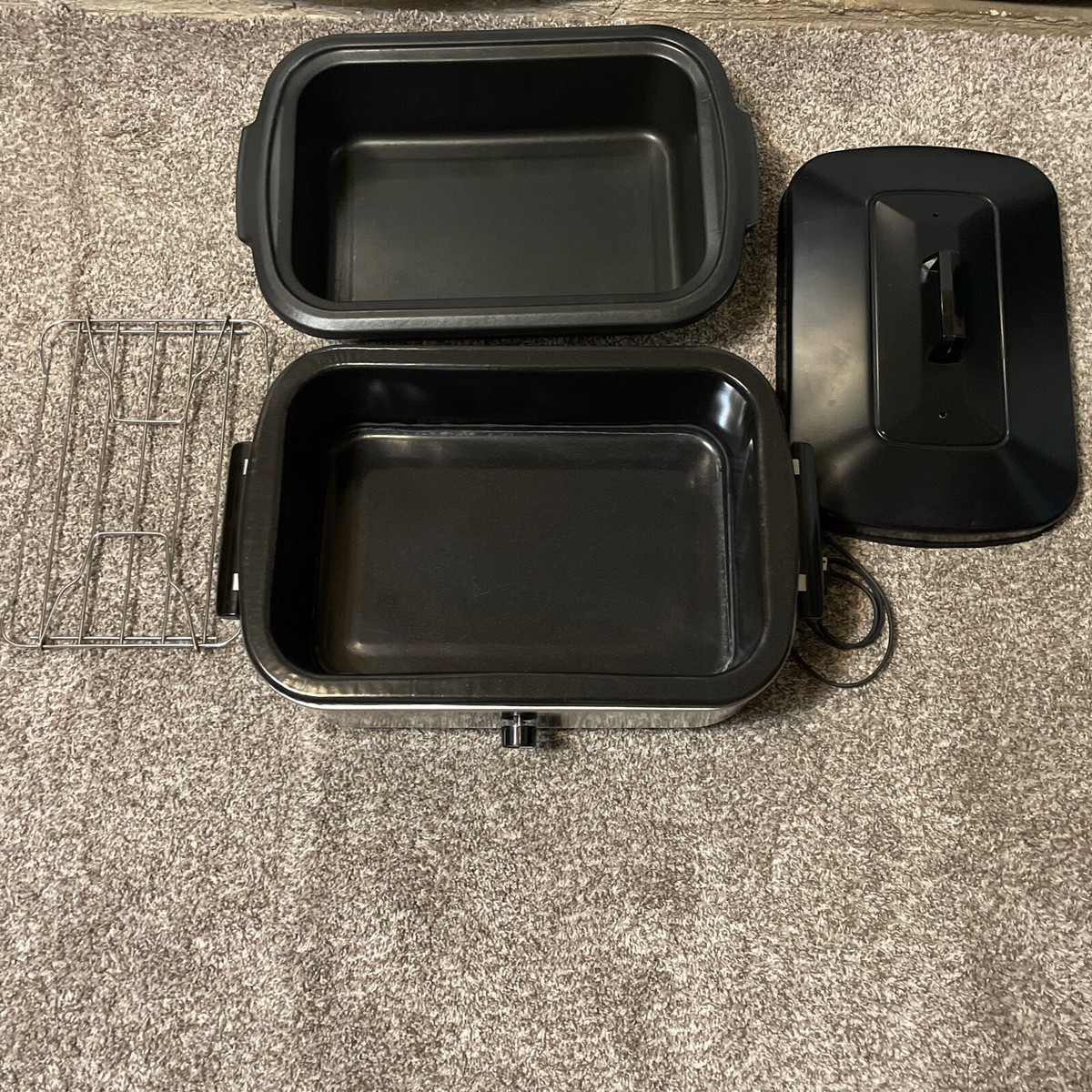 Nesco 18 QT Roaster Oven Roast Bake Cook Steam With Slow Cooking