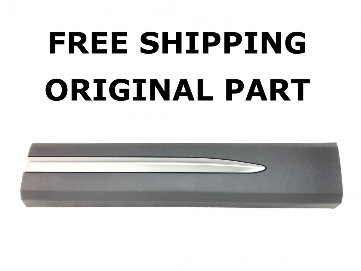 2020 2021 2022 Lincoln Corsair rear left side lower molding trim