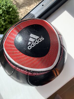 adidas World Cup 2010 Jabulani Glider II Match Ball Replica