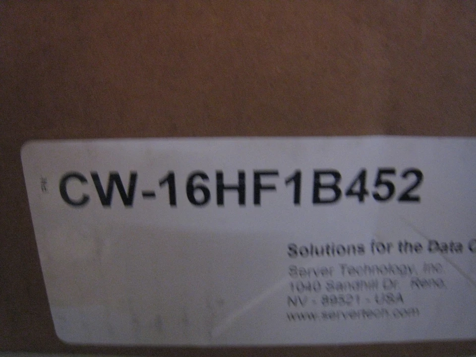 Server Technology Fail-Safe transfer switch 16 CHANNEL 30A 120V CW-16HF1B452  - Image 2 of 4
